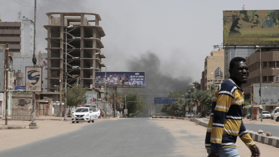 Bild från Sudans huvudstad Khartum när konflikten bröt ut den 15 april.