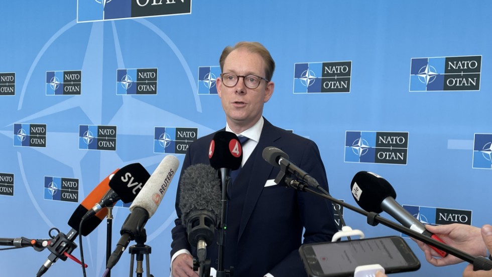 Utrikesminister Tobias Billström efter Nato-mötet i Bryssel.