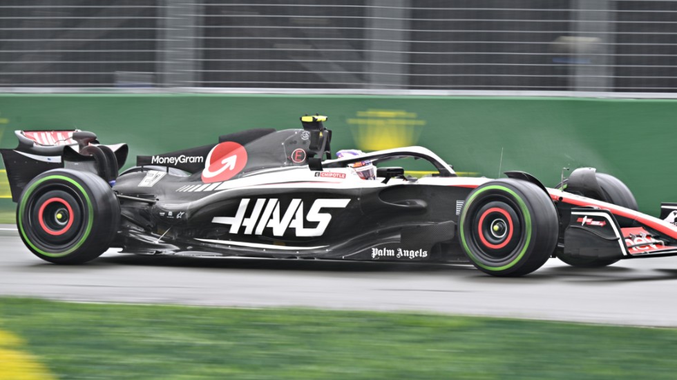 Nico Hülkenberg var näst snabbast, men straffades.