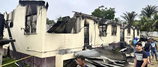 Många barn döda i brand i Guyana