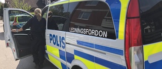 Pistolman hotade boende i Stenby – greps av polis