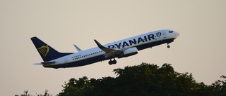 Lågprisbolaget Ryanair höjer biljettpriset