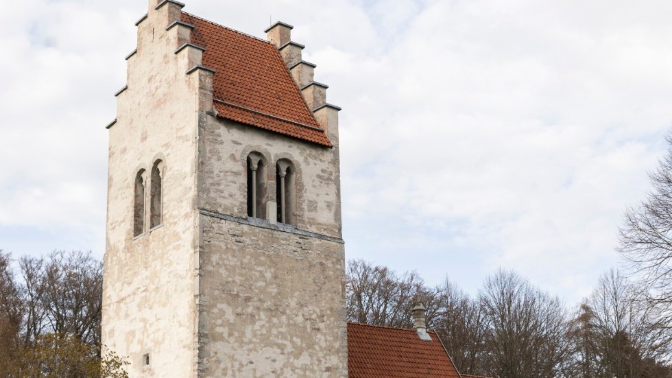 Västerhejde kyrkas torn är ett exempel på senare renoveringar. 