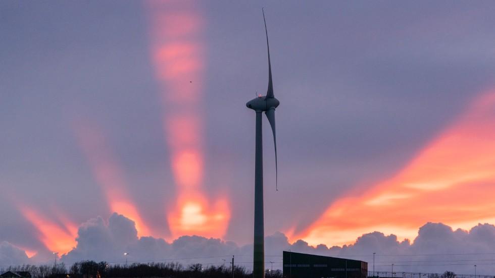 Att rakt av säga nej till ny vindkraft är detsamma som att säga nej till industrins klimatomställning, och att samtidigt säga ja till ett ökat elpris, skriver Daniel Badman, Svensk Vindenergi.