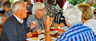 Seniorer på Afternoon Tea i Arvidsjaur