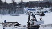 Arbete vid Karlgårdsbron stoppas efter inspektion • Flera risker • Arbetare har uppmanats lämna landet av gränspolis