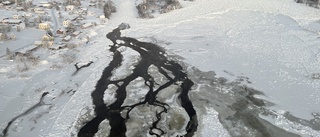 Isläget i Kangos: Fem meter höga isvallar • "Isen går inte att få bort genom sprängning"
