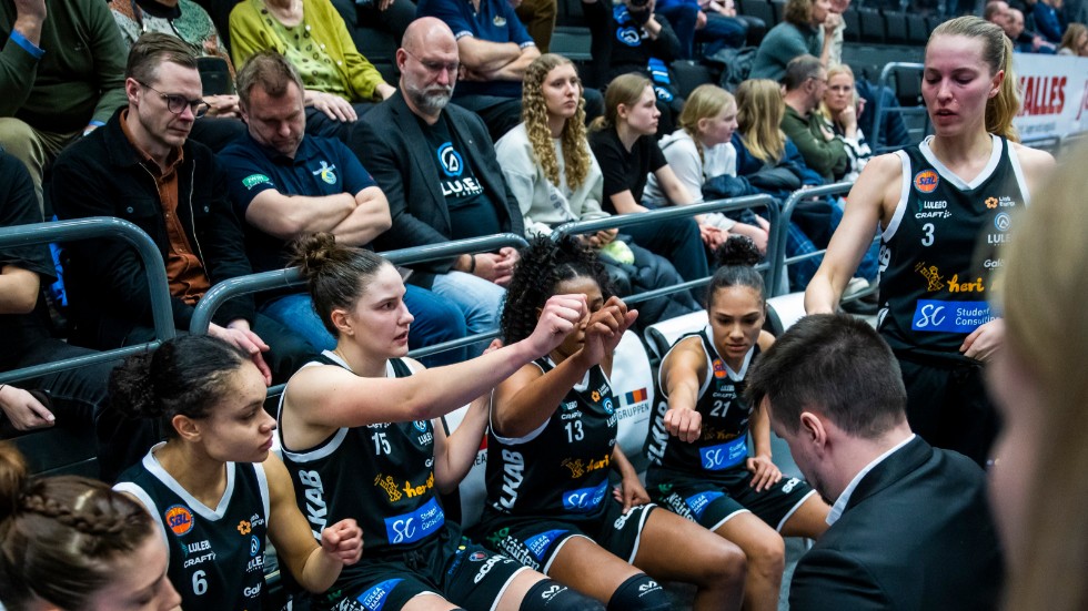  Fanny Wadling blir Luleå Basket trogen.