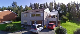 Jon, 42, och Lena, 39, nya ägare till villa i Skellefteå – priset: 6 040 000 kronor