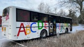 Politikerna ändrar sig efter föräldrars kampanj – nu behåller kommunen förskolebussarna