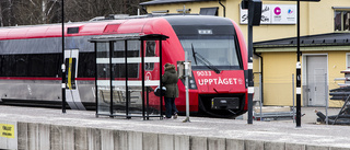 Våt väntan på Upptåget i Tierp