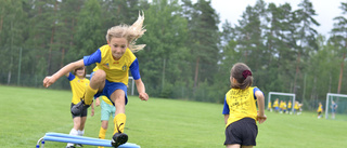 Betoning på glädje under fotbollsskolan i Mariannelund