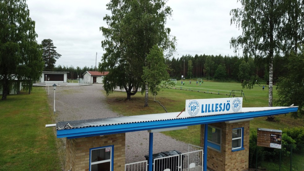 Lillesjö IP är en av de vackraste fotbollsarenorna i Småland, men det finns en förklaring till varför den ändå inte platsade på tidningens lista - här spelas för närvarande inte seniorfotboll.