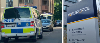 Tio mord har stoppats till följd av jätteinsatsen – Linköpingstillslag kopplas till operationen