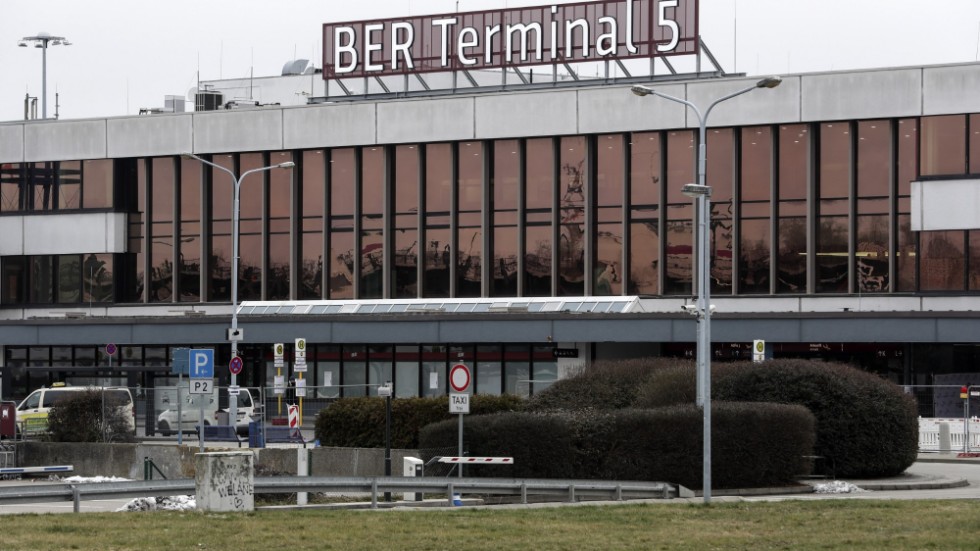 Flygplatsen Berlin Brandenburg är en av två tyska flygplatser som var mål för klimataktioner på torsdagen.