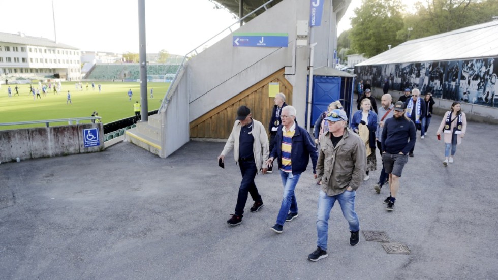 Publiken tågade in på NP3 arena.