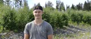 Robertsson om petningen från JVM, sommarens äventyr – och NHL-draften: "Tar med kostymen till USA"