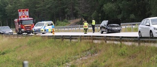 Långa köer efter olycka på E4 i höjd med Sillekrog – en person förd till sjukhus