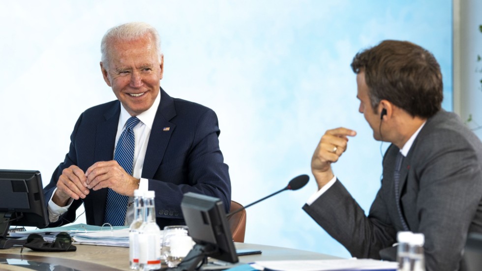 USA:s president Joe Biden och hans franske kollega Emmanuel Macron under G7-mötets sista dag.