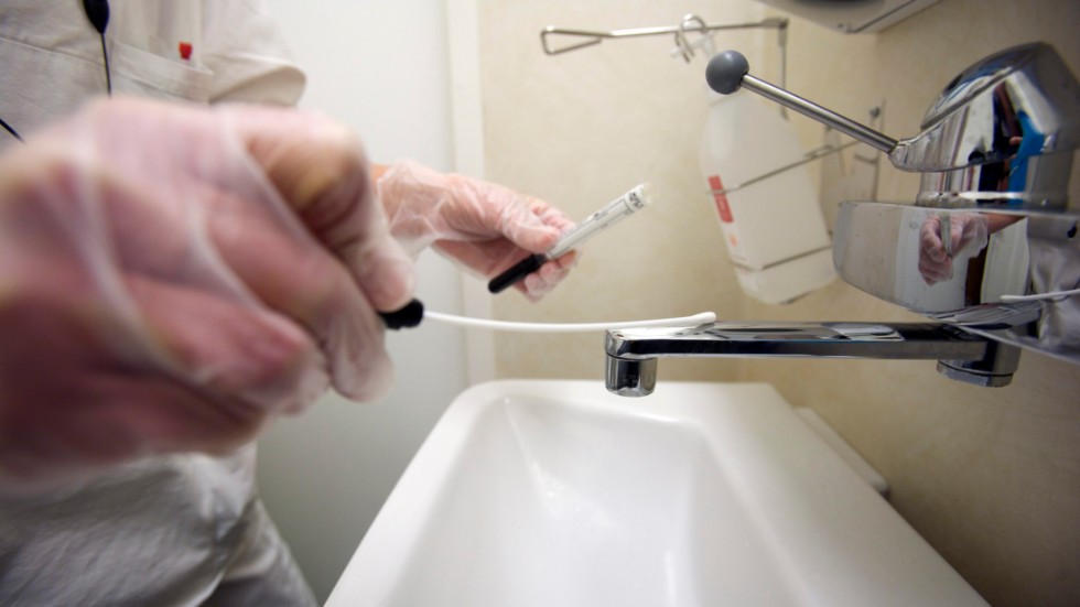 Bakterien sprids ofta på sjukhus, inte sällan på dess toaletter. Arkivbild.