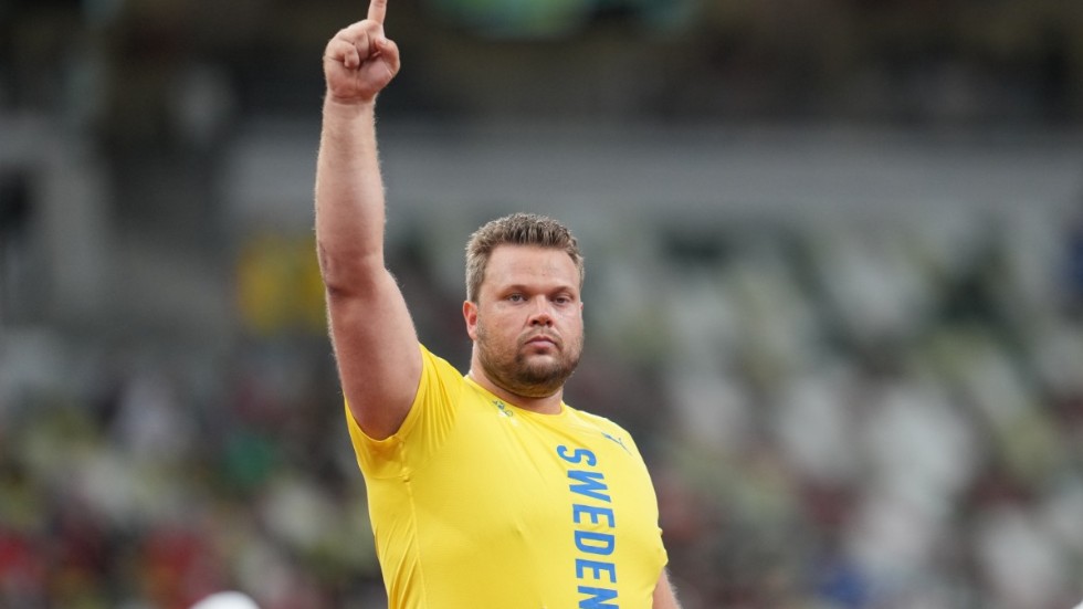Daniel Ståhl efter OS-guldet i fjol. I år väntar både VM och EM för den svenske diskusstjärnan. Arkivbild.