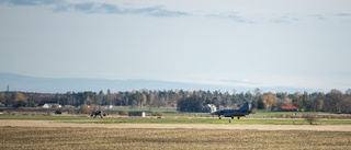 F16 i Uppsala upptäckte de ryska stridsplanen • "Gav startorder till JAS-planen"