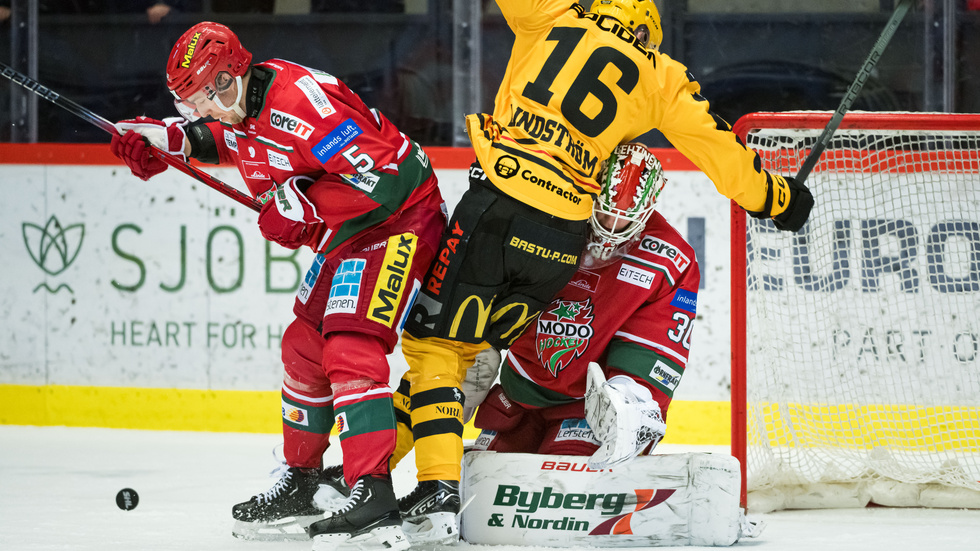 The victory means that AIK has won three out of four meetings with Modo during this season.