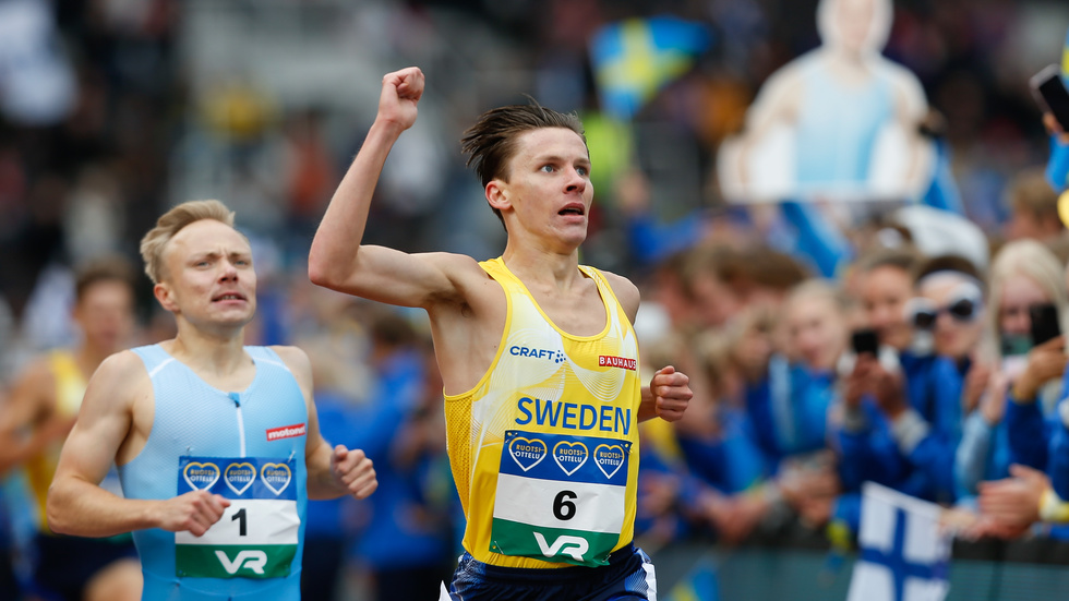 Andreas Almgren krossade det svenska rekordet på halvmarathon i Barcelona i söndags. 59.23 noterade svensken  som växt fram till ett stort hopp inför OS i Paris.
