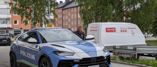 Därför besökte italiensk polis Luleå – med en målad Lamborghini