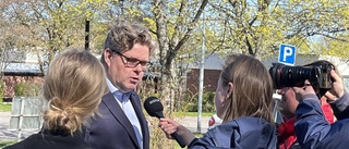 Ministern på plats efter brutala våldsdåden i Norrköping
