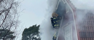 Villa brann utanför Uppsala – övervåningen totalförstördes
