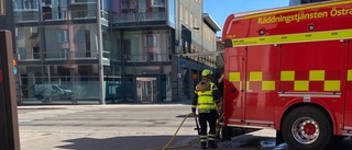 Larm om brand utomhus i centrala Linköping