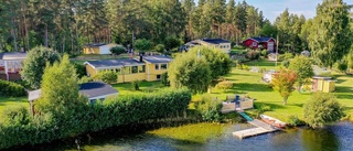 Drömläge vid sjön Borstingen – nu gör huset succé på nätet