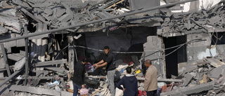 Diplomatiska trevare medan kriget i Gaza rasar