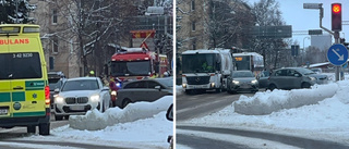 Två personbilar kolliderade i centrala Linköping