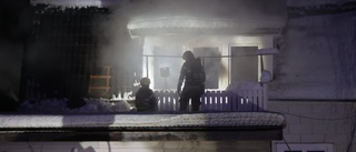 Villabranden utanför Österbybruk: Brandkåren var kvar på morgonen