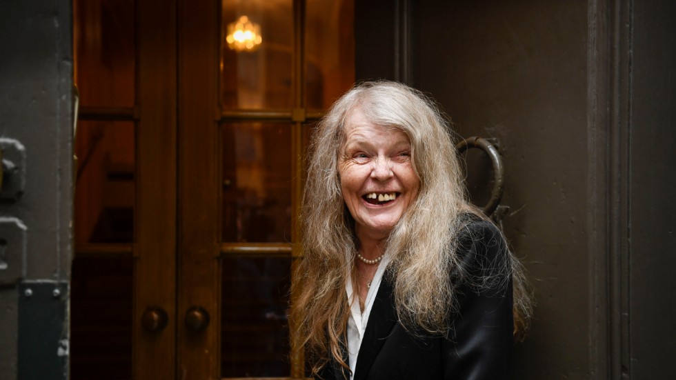 Kristina Lugn (1948–2020) var poet och dramatiker. Debuten kom 1972 med "Om jag inte" och följdes av ytterligare åtta diktböcker. Hon var från 2006 och fram till sin död ledamot av Svenska Akademien.