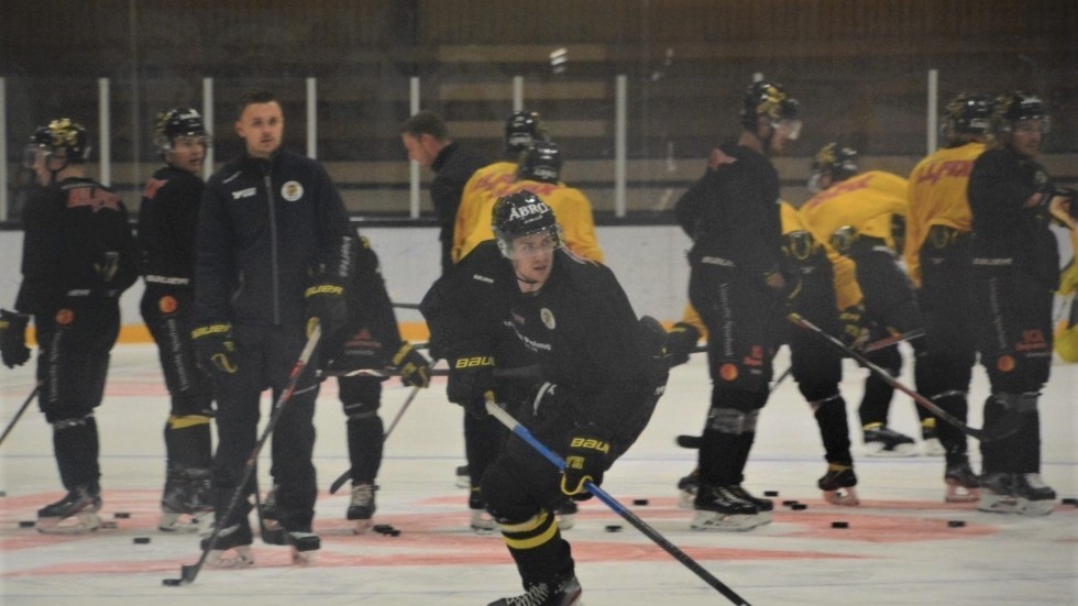Vimmerby Hockeys A-lag ska genomföra ett lättare ispass under måndagen.