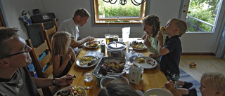 Matbordets gäster är ditt ansvar – tack och lov 