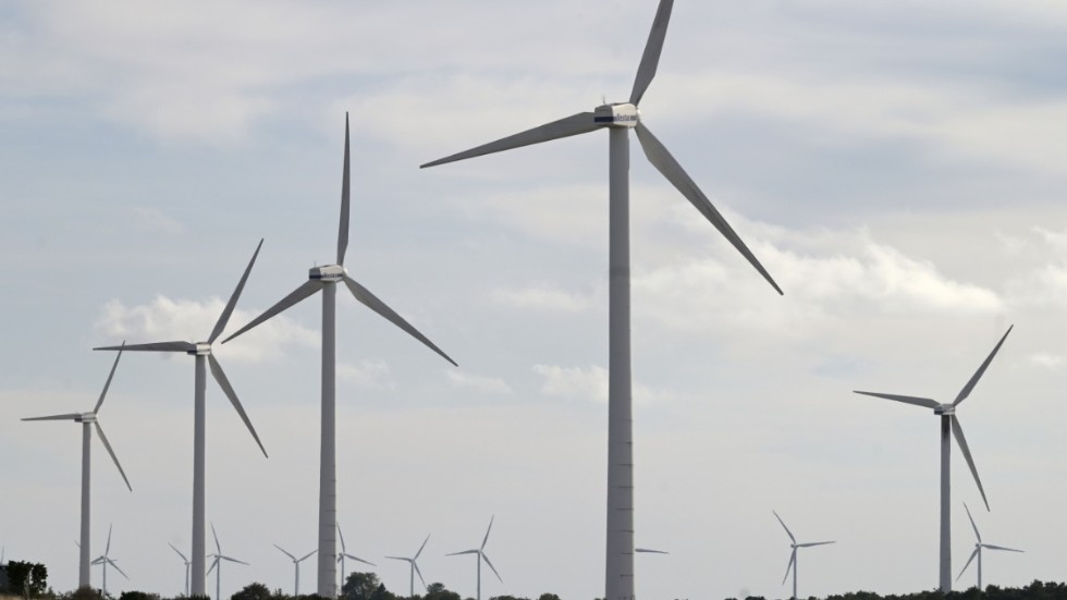 Utbyggd vindkraft är också ett måste för att möta det snabbt växande behovet av el, menar skribenten.