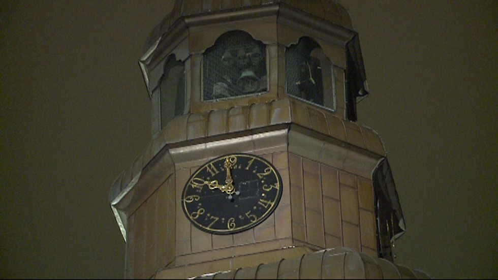 I St:a Maria kyrka i Ystad blåser tornväktarna i sin lur varje kväll. Nu har en av dem vunnit en arbetsrättslig tvist mot arbetsgivaren Ystads kommun. Arkivbild.