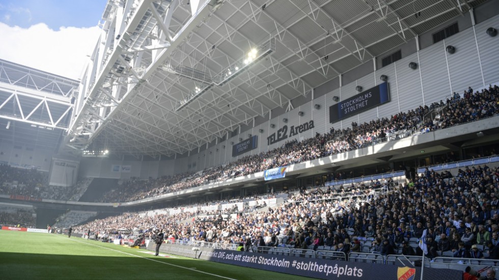 Hur många får se allsvensk fotboll på plats på Tele2 arena i höst? Regeringen väntas komma med besked inom kort. Arkivbild.