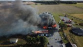 Storbrand på hästgård - tre byggnader förstörda