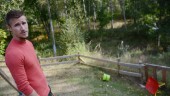 Familjen fast på förorenad tomt: Får varken odla eller gräva i jorden