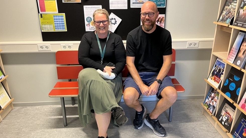 Caroline Eklund och Patrik Karlsson arbetar som resurspedagoger på Vimmerby Gymnasium. "Vi älskar vårt jobb", säger Caroline.