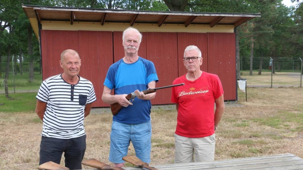 De gamla luftgevären som användes vid skjutbanan i Folkets park finns bevarade. Lennart Beijers efterlysning gav resultat, när Urban och Ulf Vigren fick se den.