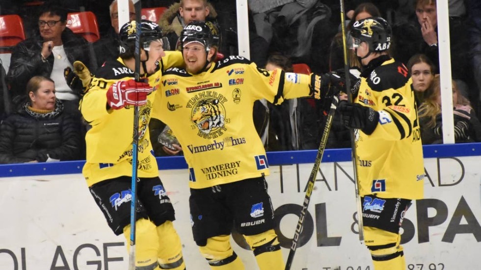 Vimmerby Hockey har gjort klart med viktige backen Pelle Ström.