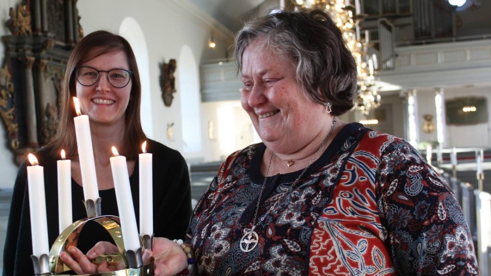Den som vill ha ett stämningsfullt luciafirande i kyrkan kan vara lugn – det blir det, lovar kantor Petra Nilsson och diakon Britt Andersson.