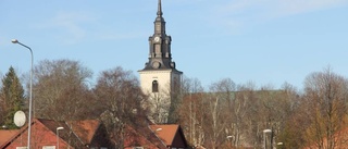 Klotter på kyrka i Heby