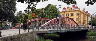 Bro i centrala Uppsala stängs för trafik